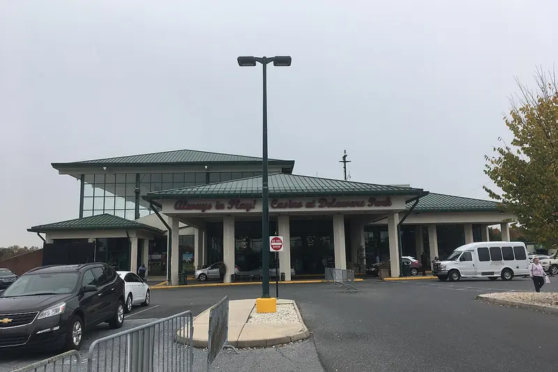 Casino at Delaware Park main entrance
